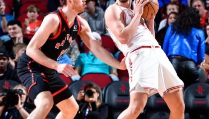 体育-场均5+4！27岁中锋加盟“火箭2队”，与申京是队友，双向合同可签